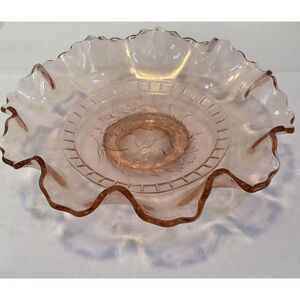 Vintage Windflower Dugan Diamond Pink Art Glass Pie Crimped Ruffled Top 9" Bowl